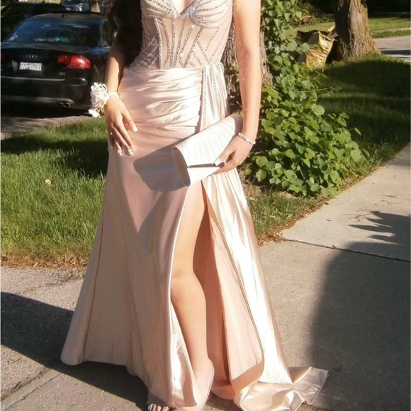 champagne dress - Picture 4 of 4